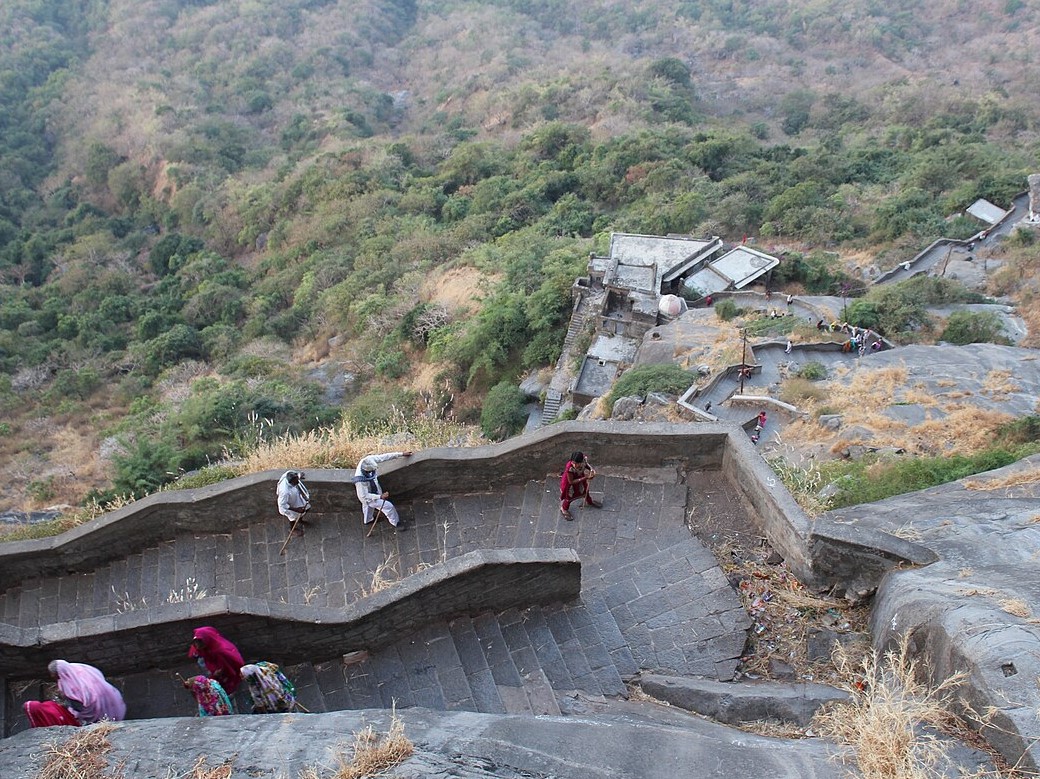 Best Time to Visit Girnar Hills